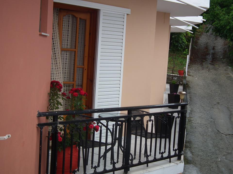 Eleni Antonouli Rooms Kokkino Nero Ngoại thất bức ảnh